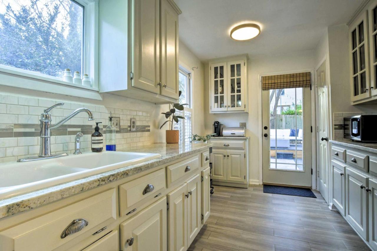Home With Outdoor Oasis In Downtown Raleigh! エクステリア 写真