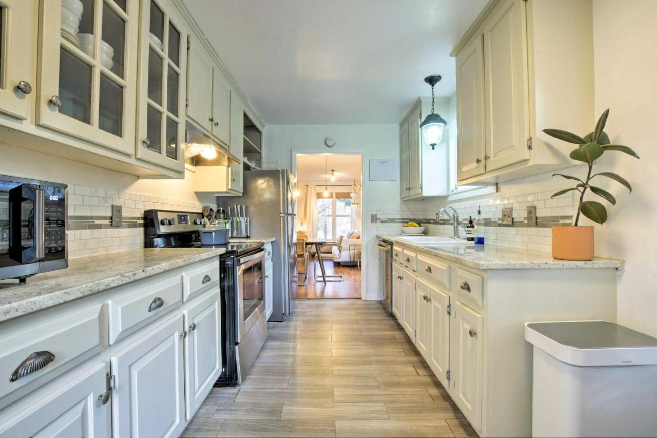 Home With Outdoor Oasis In Downtown Raleigh! エクステリア 写真