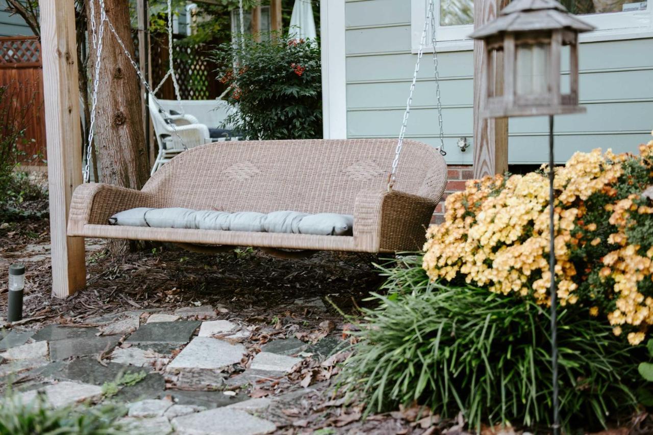 Home With Outdoor Oasis In Downtown Raleigh! エクステリア 写真