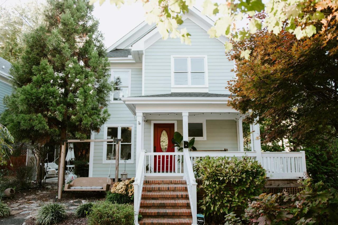 Home With Outdoor Oasis In Downtown Raleigh! エクステリア 写真